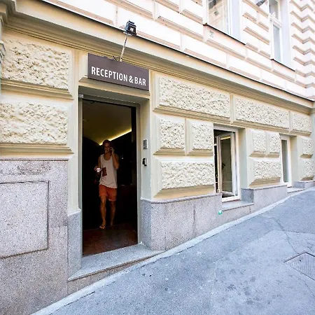 ホステル ソフィーズ プラハ