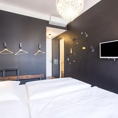 Sophie's Hostal *