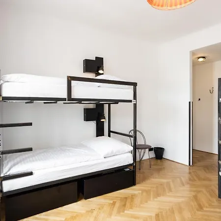 Sophie's Hostal *