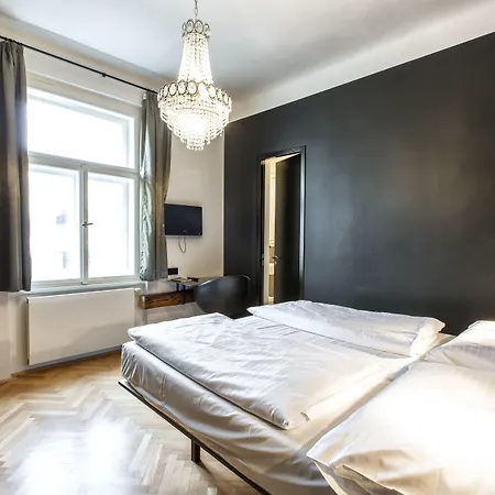 אכסניה Sophie's